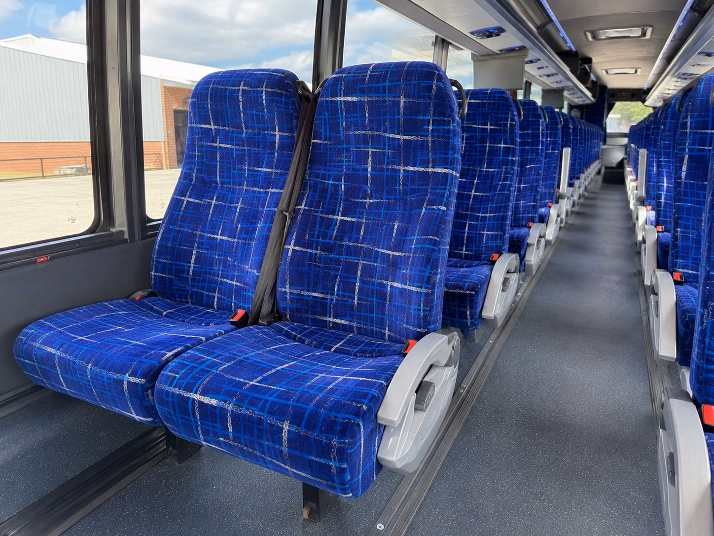 charter buses to the huntington make pasadena s most popular field trip destination even better