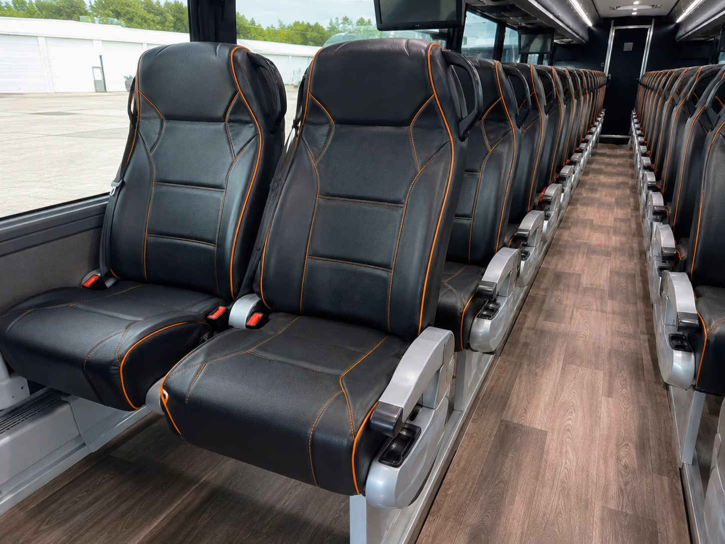 getting your bridal party across pasadena in style has never been easier