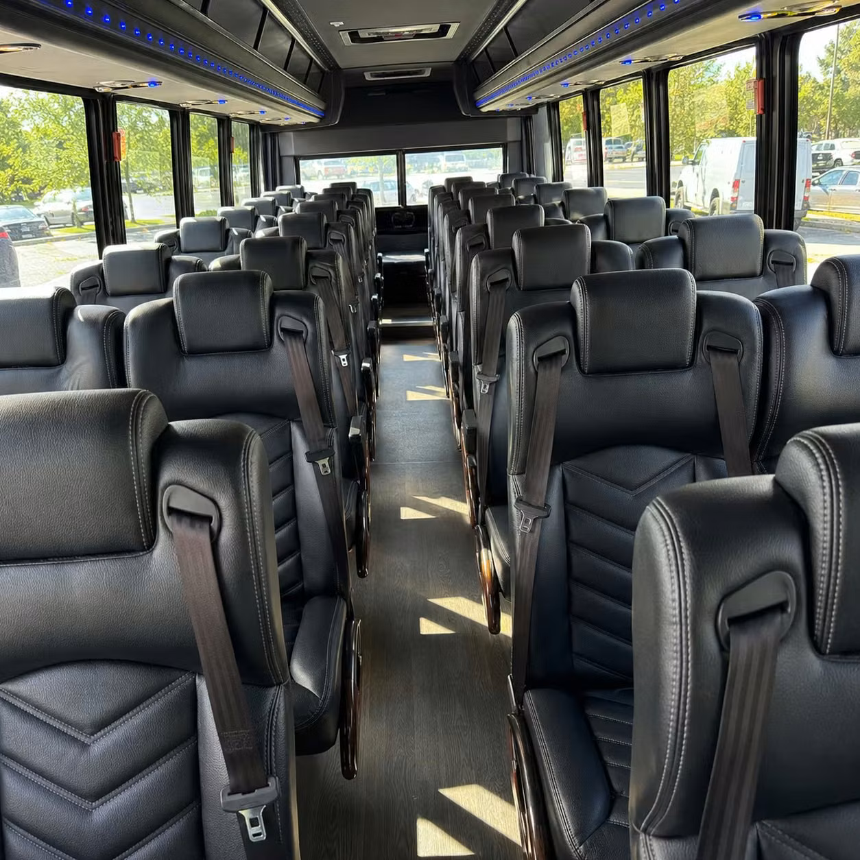 pasadena 25 passenger minibus rental