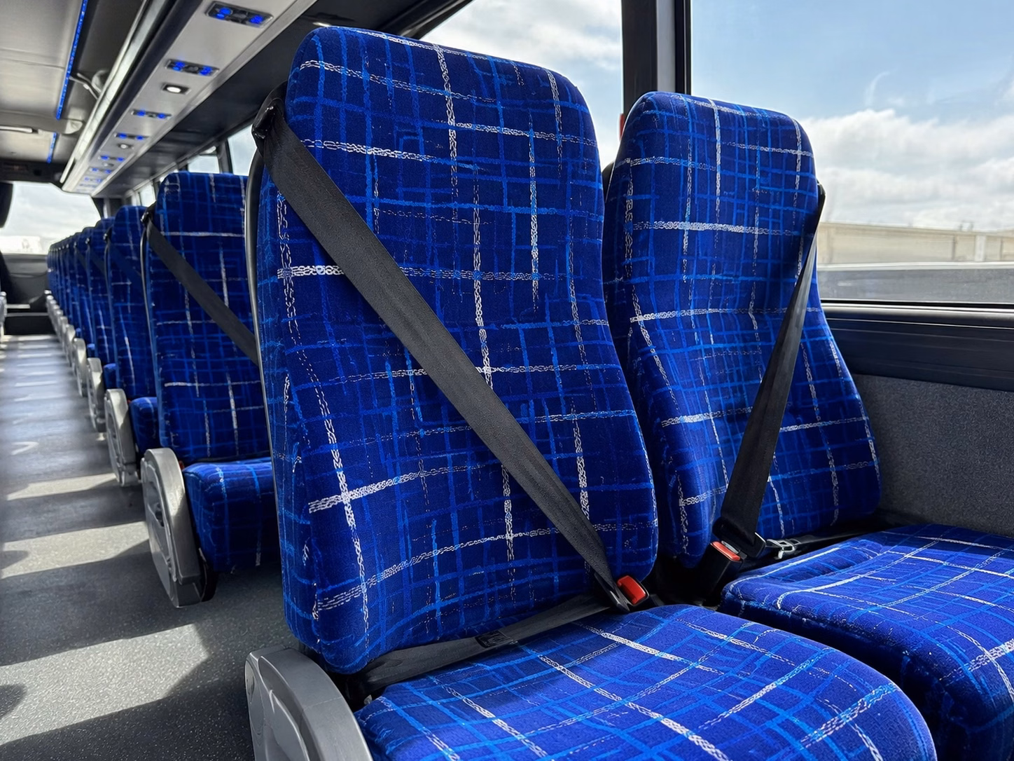 pasadena charter bus hero 2