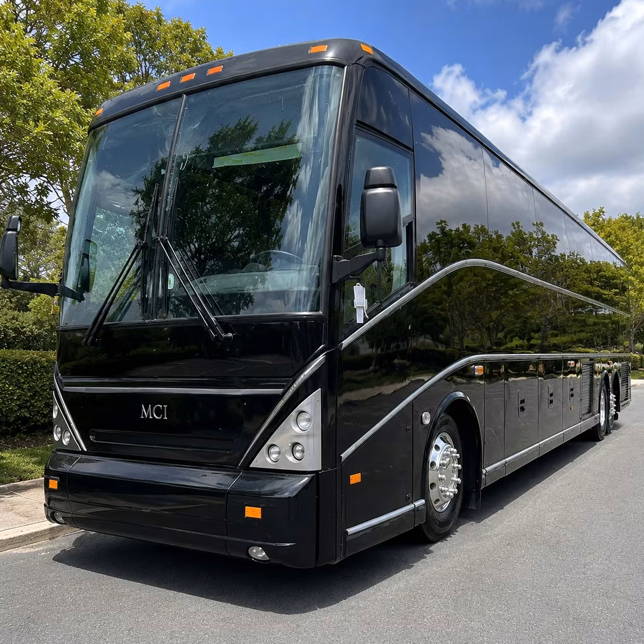 rose bowl game day tournament of roses shuttle bus transportation in pasadena
