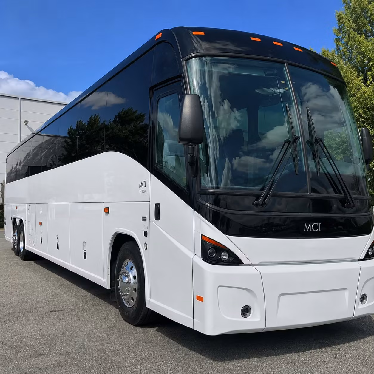 shuttle buses for pasadena s biotech research and education employers